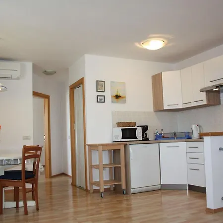 App Nirvana Mit Garten In Der Altstadt Von By Interhome