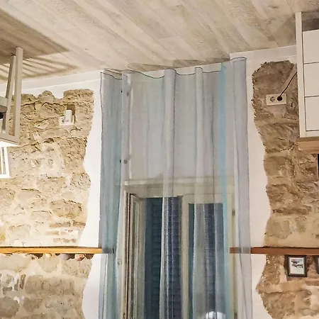App Nirvana Mit Garten In Der Altstadt Von By Interhome Appartement *
